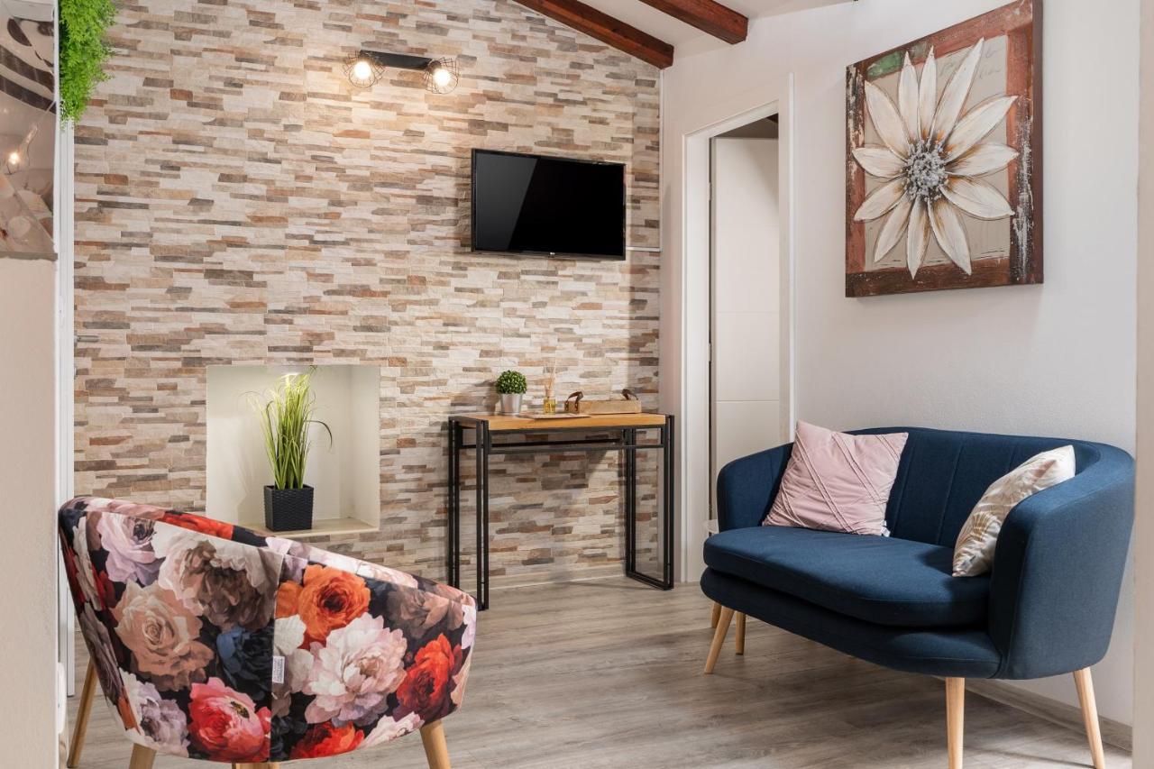 Relax In 2 Bedroom App In Old Town W/Ac And Wifi Rovinj Exteriér fotografie